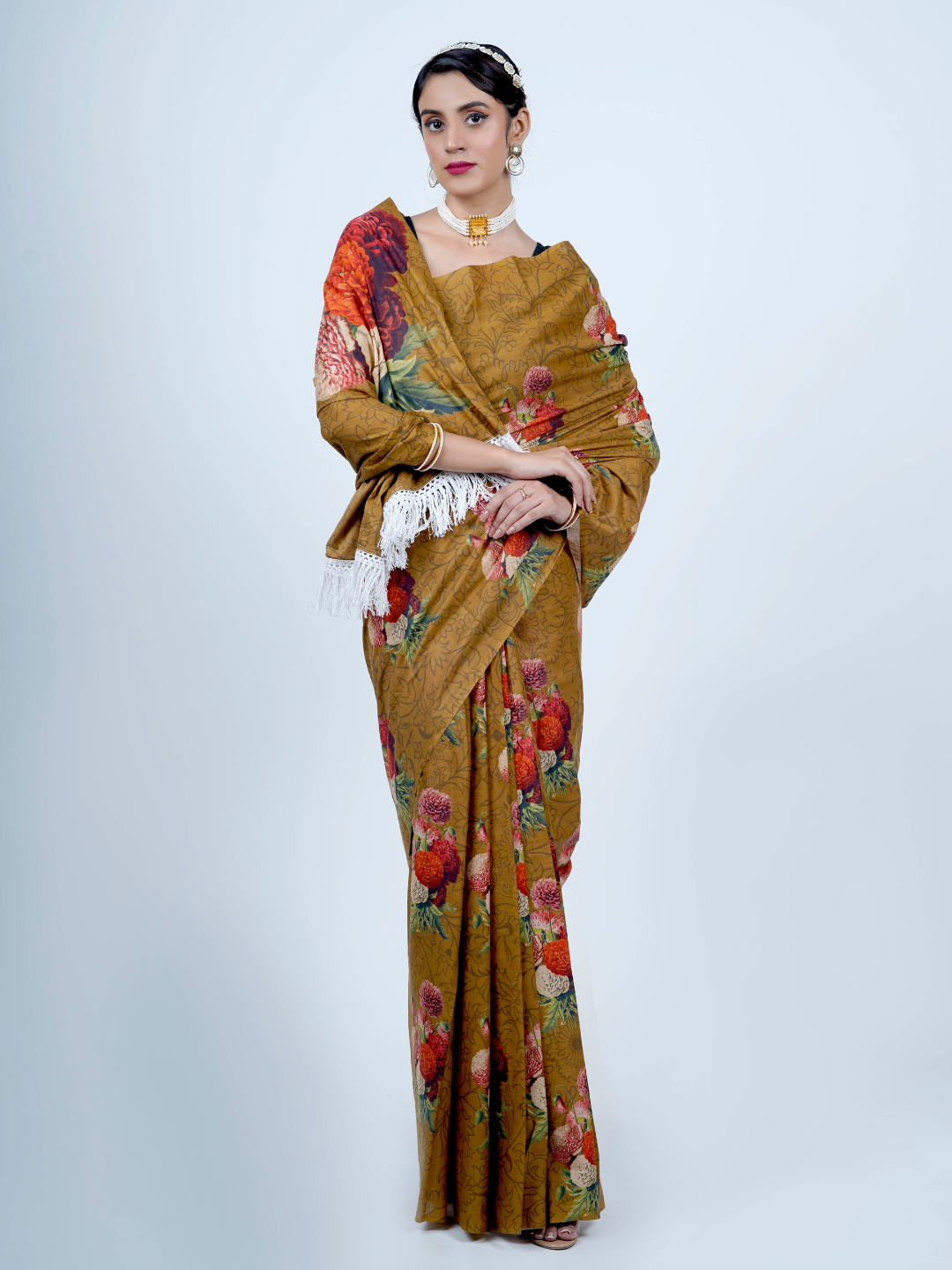 Buta Buti Floral Printed Cotton Tasseled Saree