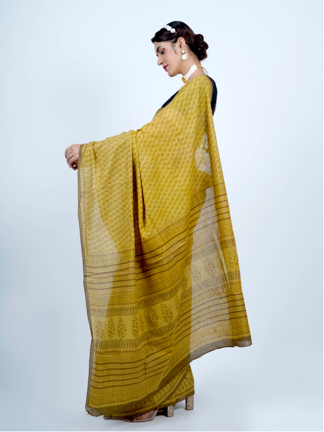 Buta Buti Ethnic Printed Hand Block Printed Saree