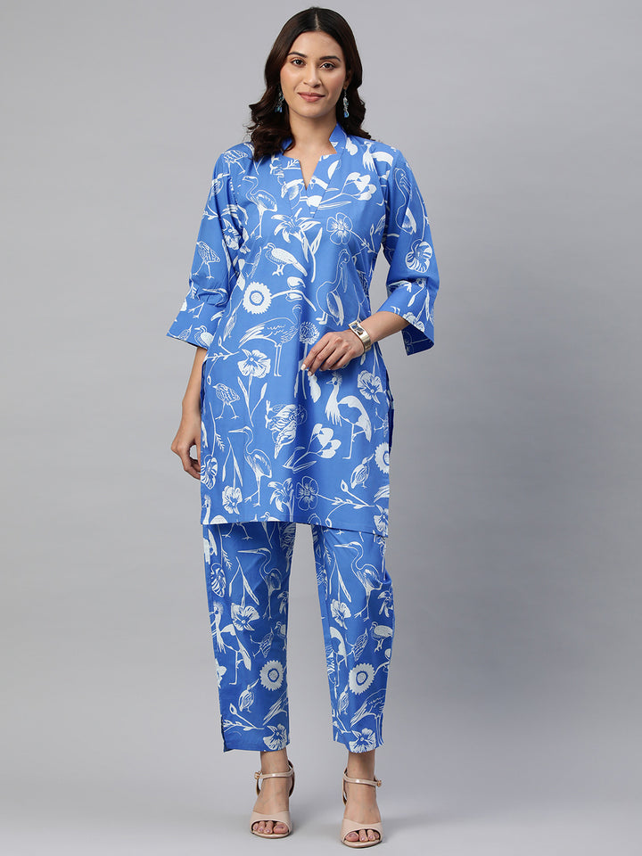 Blue Color Floral Printed Pure Cotton Three-Quarter Sleeves Co-Ords