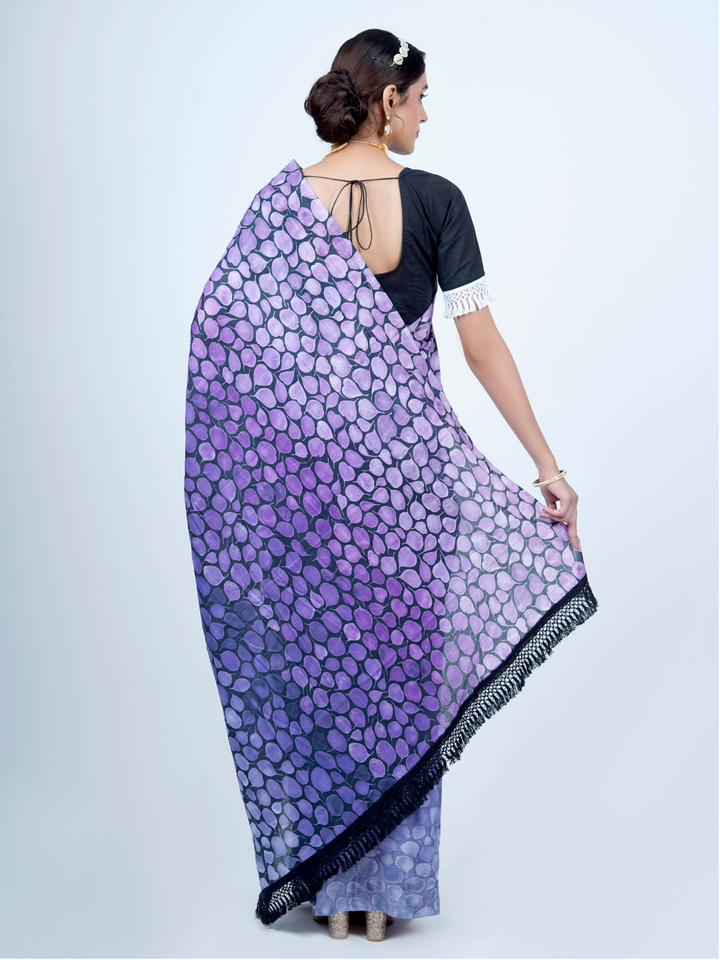 Buta Buti Floral Printed Cotton Tasseled Saree