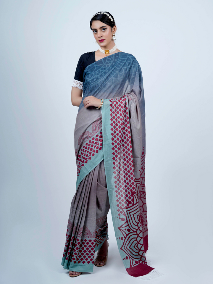 Buta Buti Floral Printed Cotton Tasseled Saree