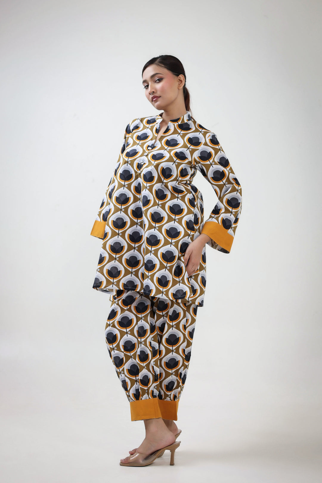 Geometric buta printed coordset