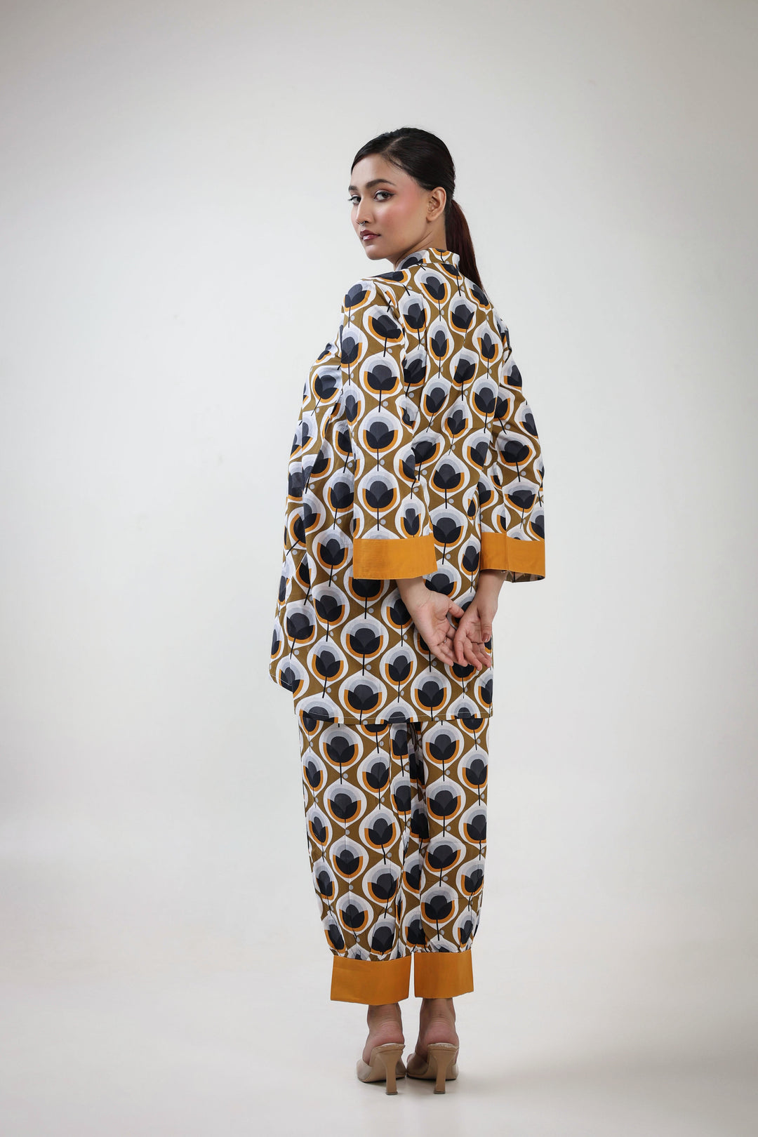 Geometric buta printed coordset