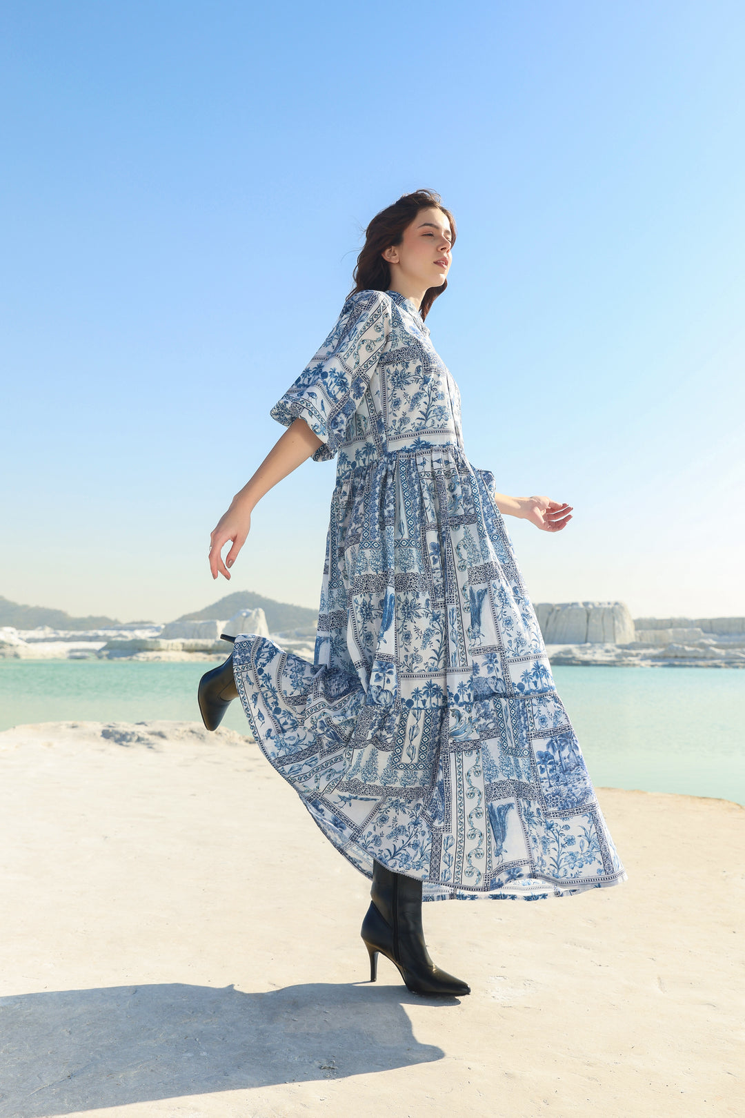 Blue feather  print tier maxi dress