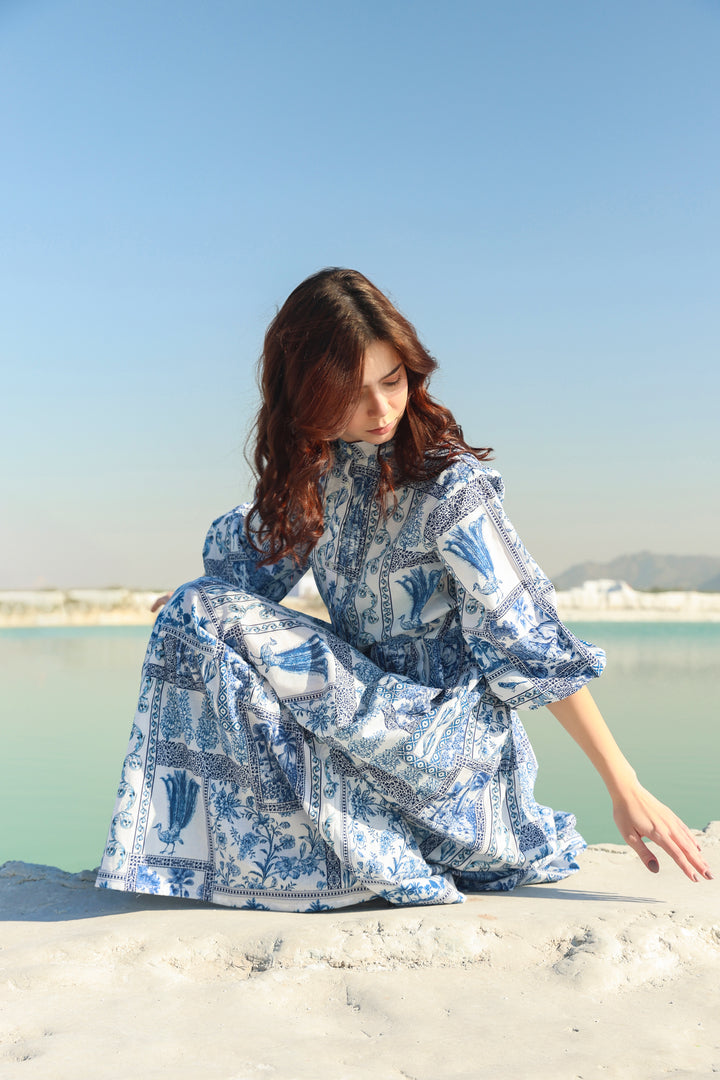 Blue feather  print tier maxi dress