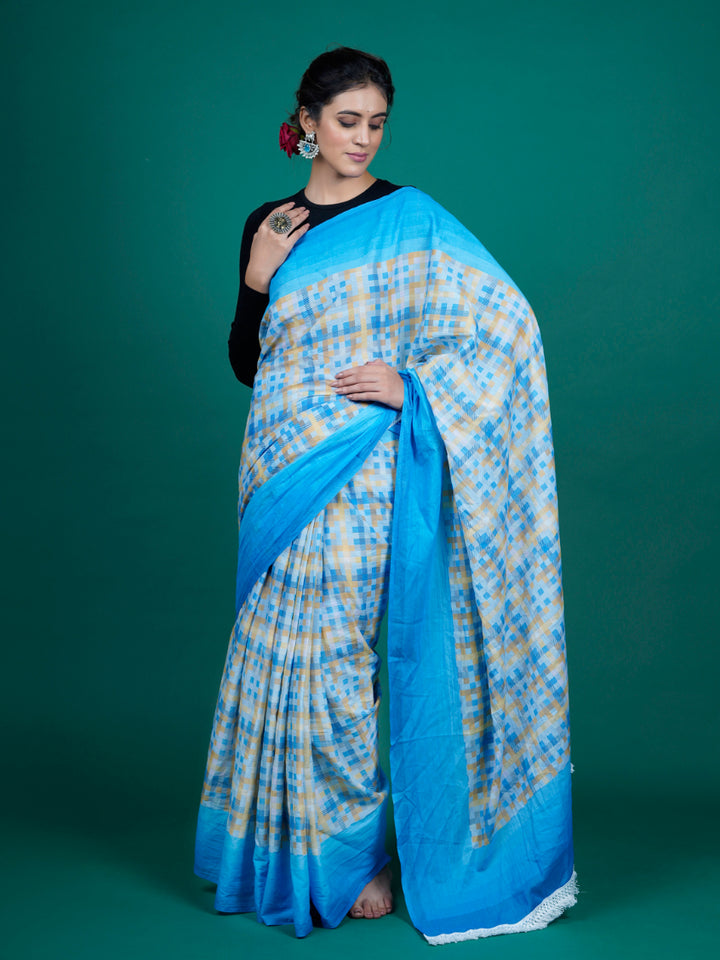 Buta Buti Checks Printed Cotton Tasseled Saree