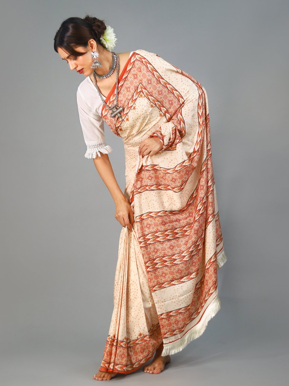Buta Buti Beige Colour Bandhani Printed Pure Cotton Saree With Unstitched Blouse And Lace