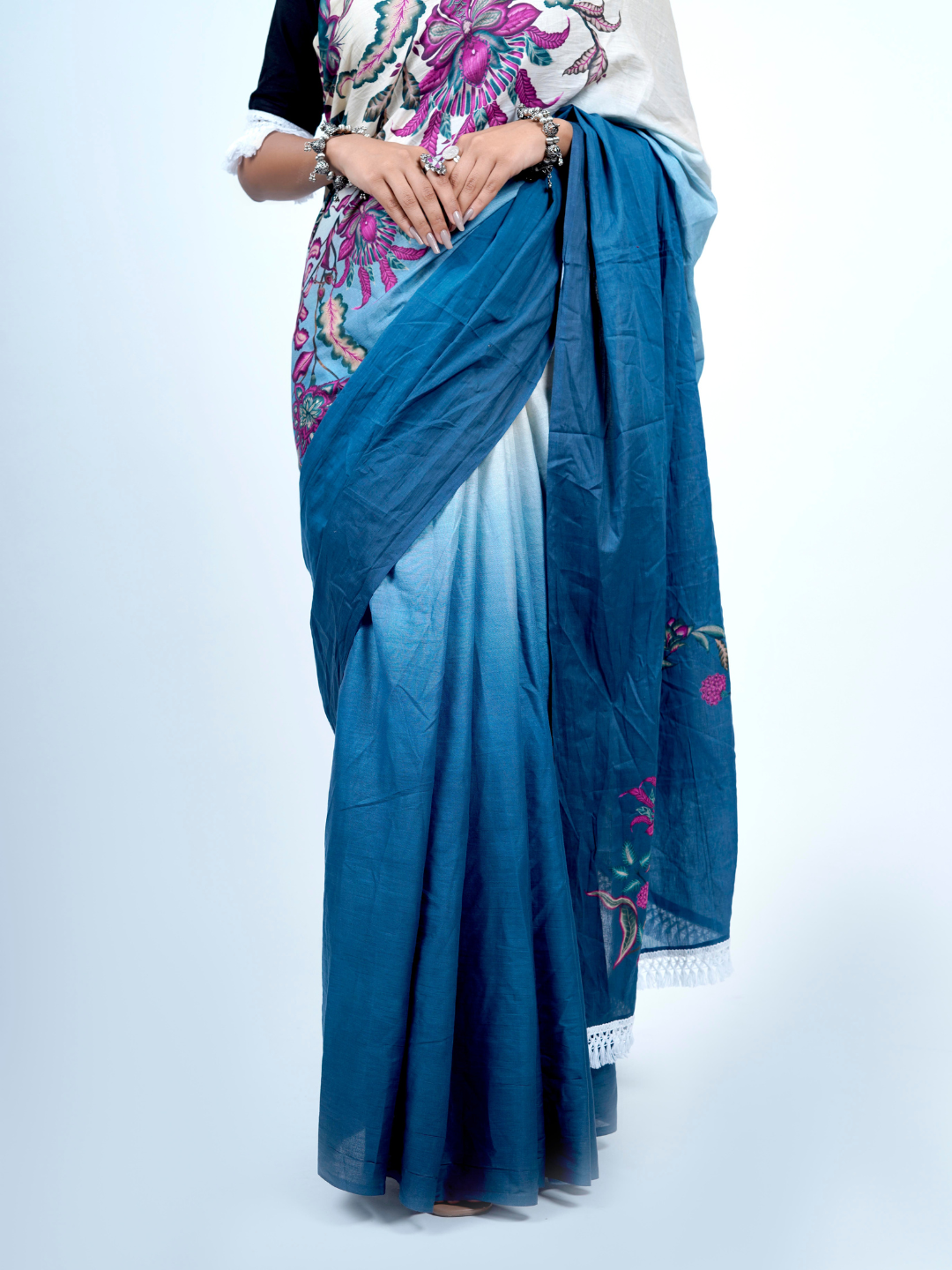 Buta Buti Chintz Floral Printed Cotton Tasseled Saree