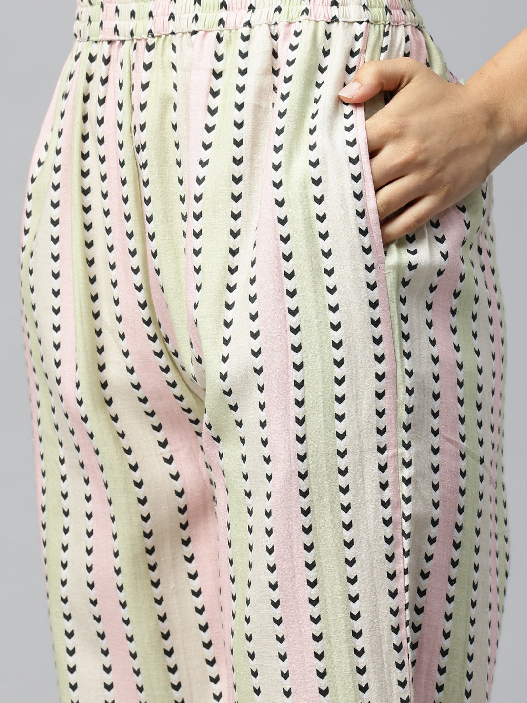 Parcha Kurta Set