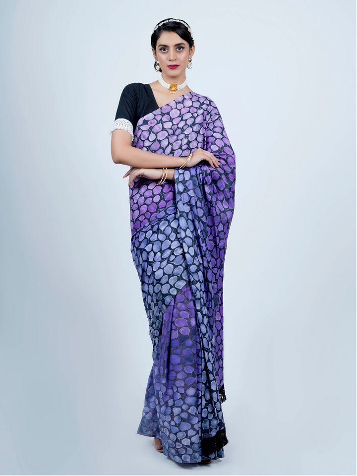 Buta Buti Floral Printed Cotton Tasseled Saree