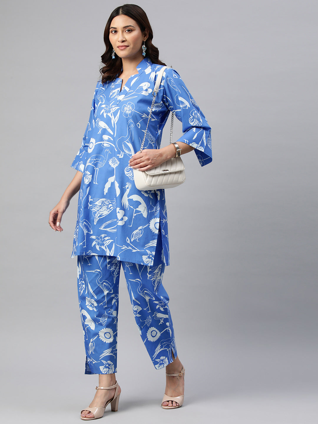 Blue Color Floral Printed Pure Cotton Three-Quarter Sleeves Co-Ords