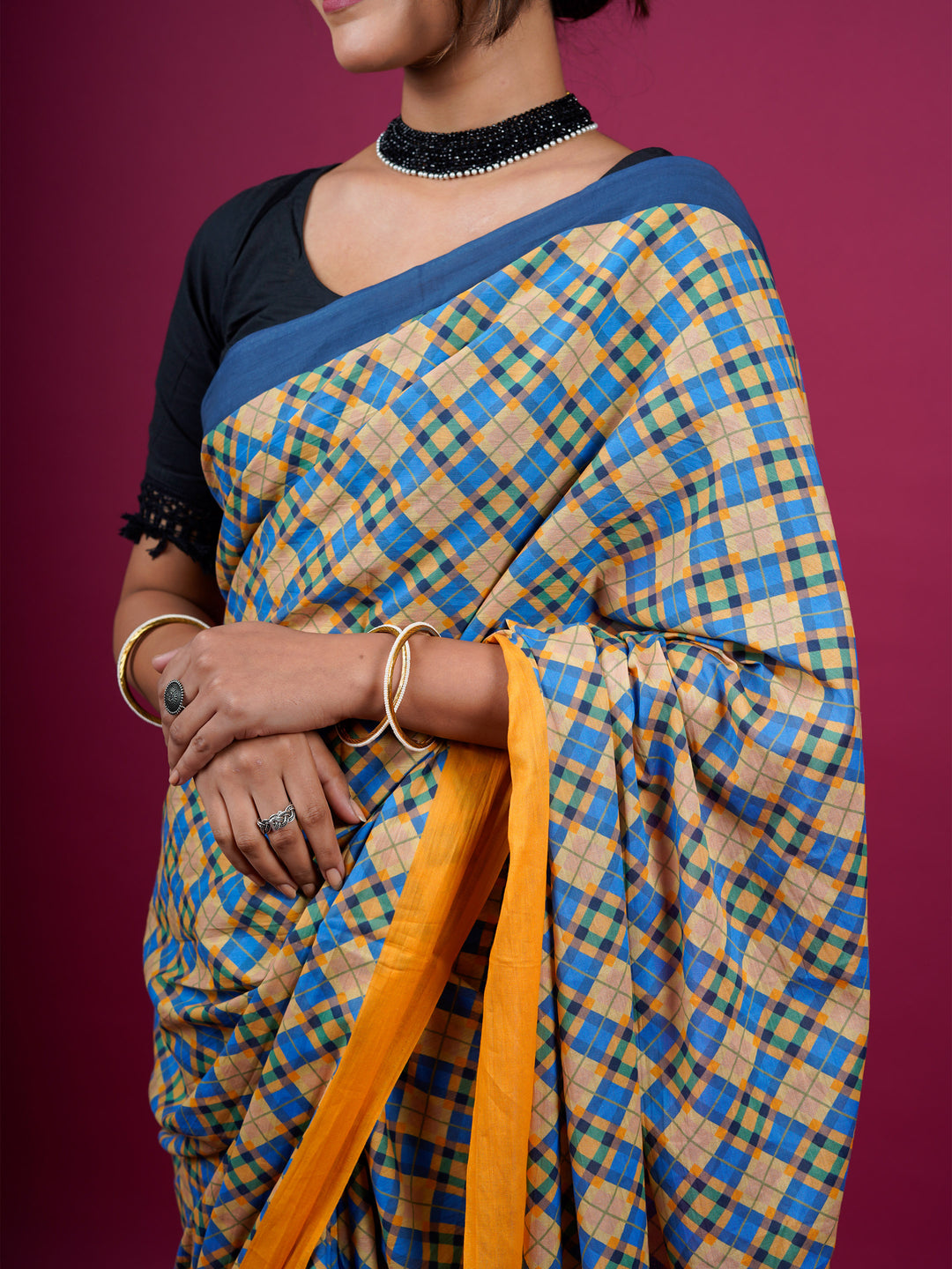 Buta Buti Checked Printed Cotton Saree With Tassels Embellishment