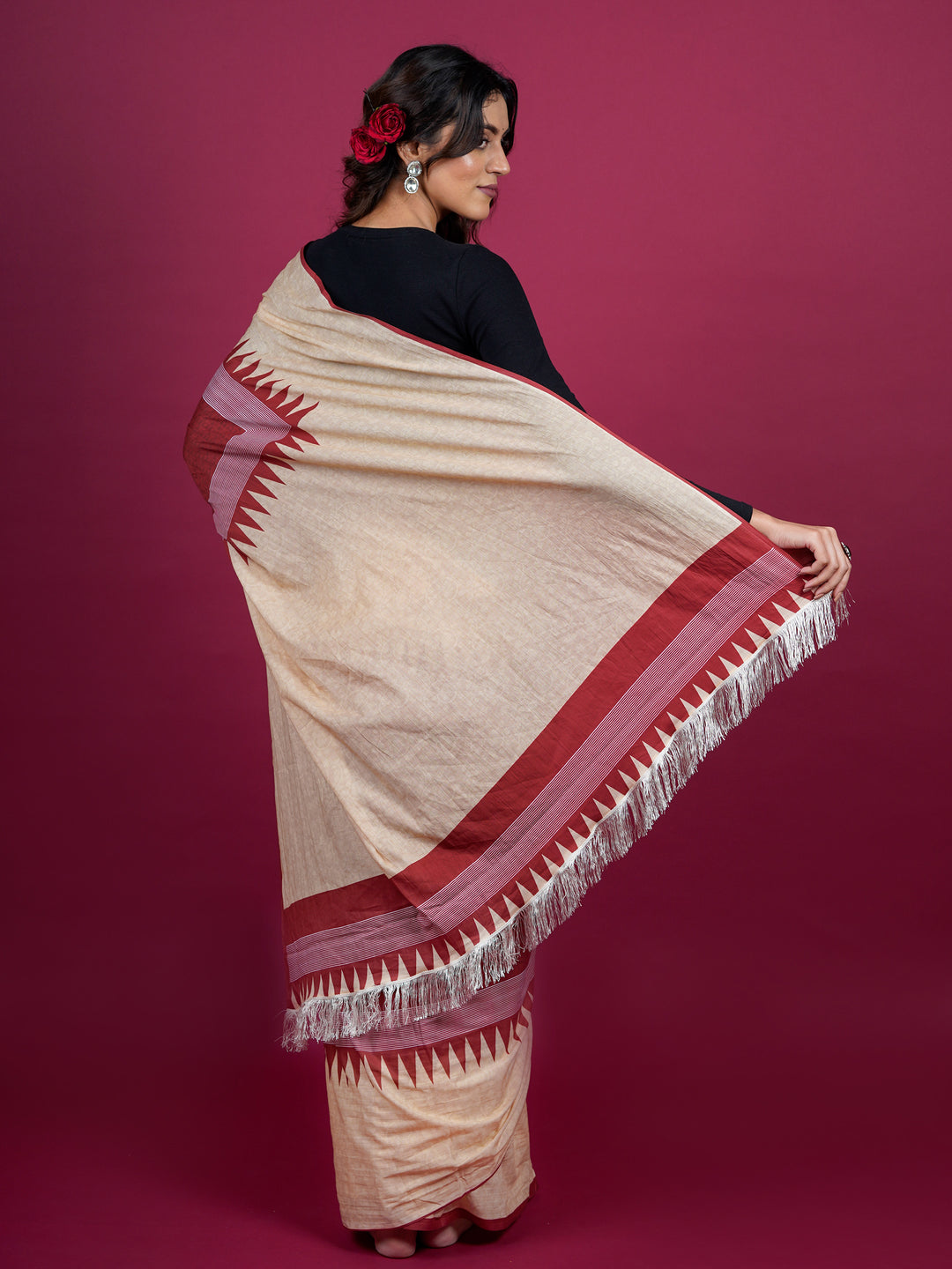 Buta Buti Solid Pirnted Cotton Saree With Tassels Embellishment