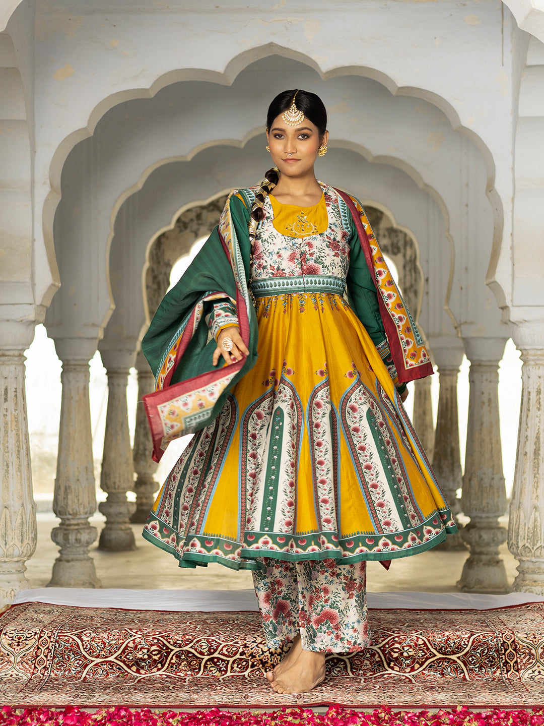 Mehak Banni Anarkali set