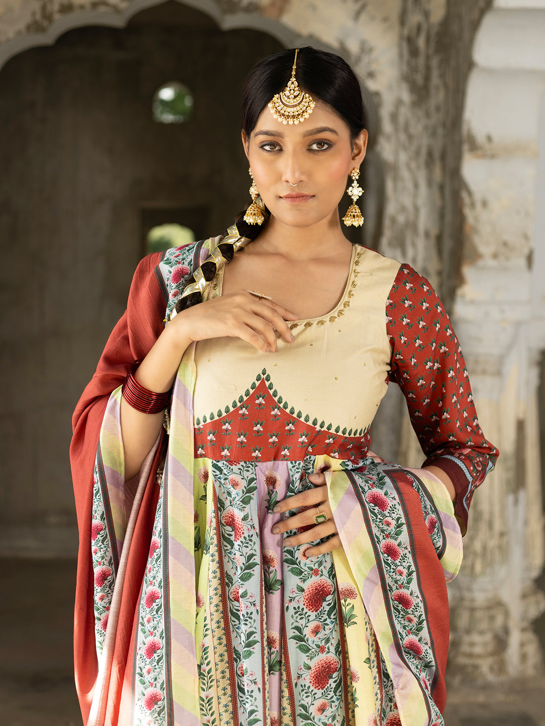 Raj Rani Anarkali set