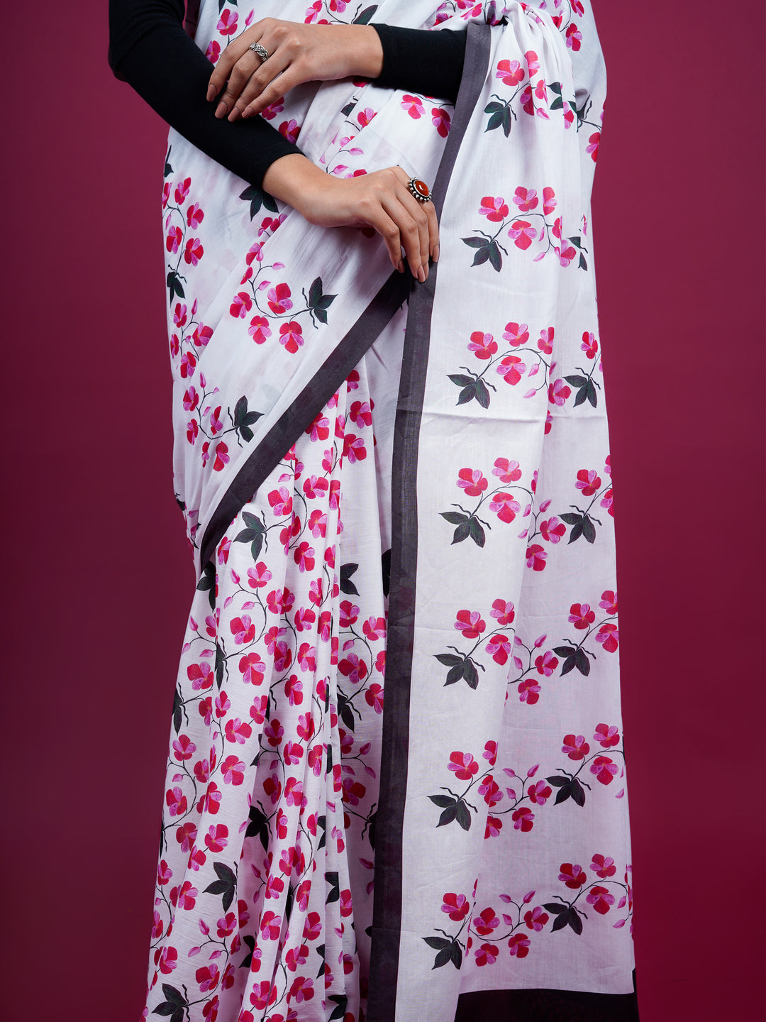 Buta Buti Floral Printed Cotton Saree With Tassels Embellishment