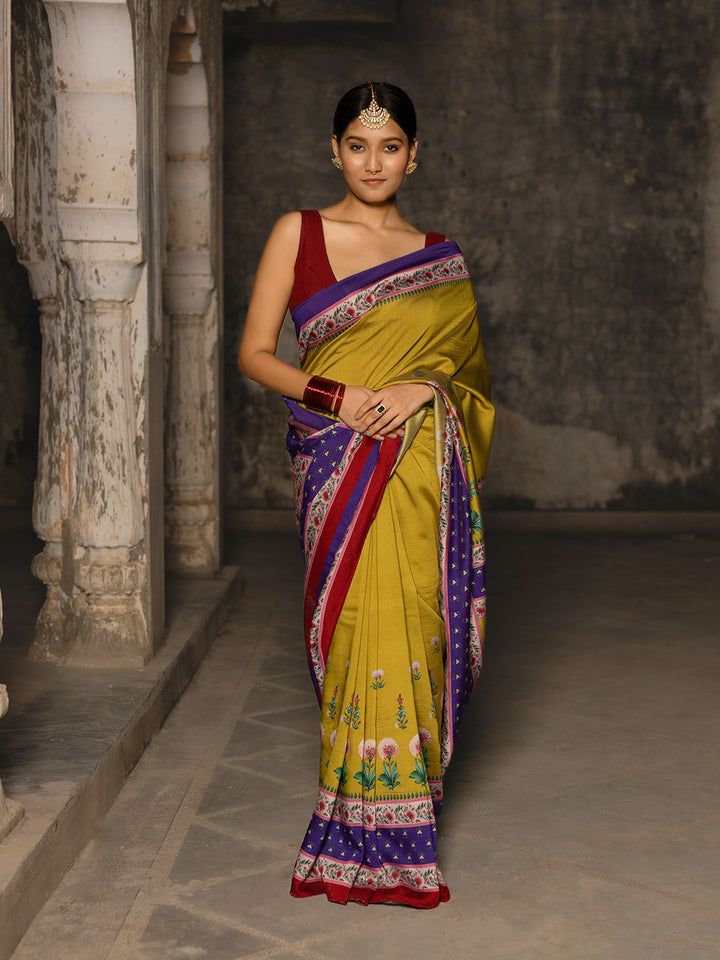 Phool maniyar saree