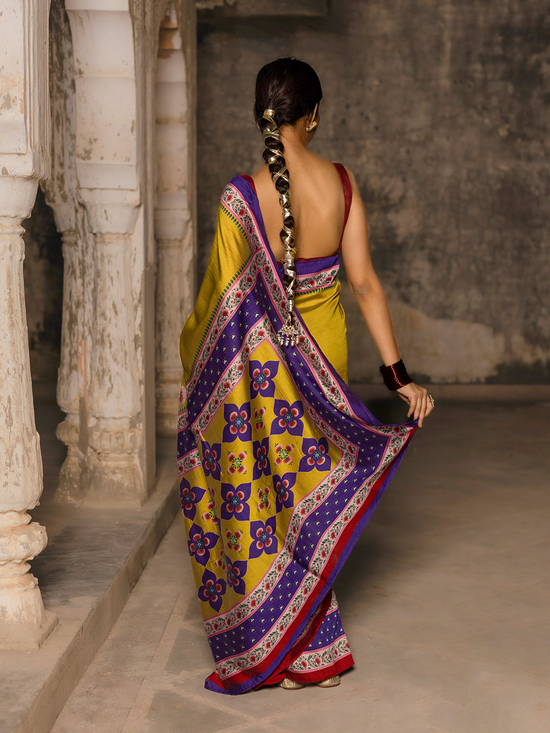 Phool maniyar saree