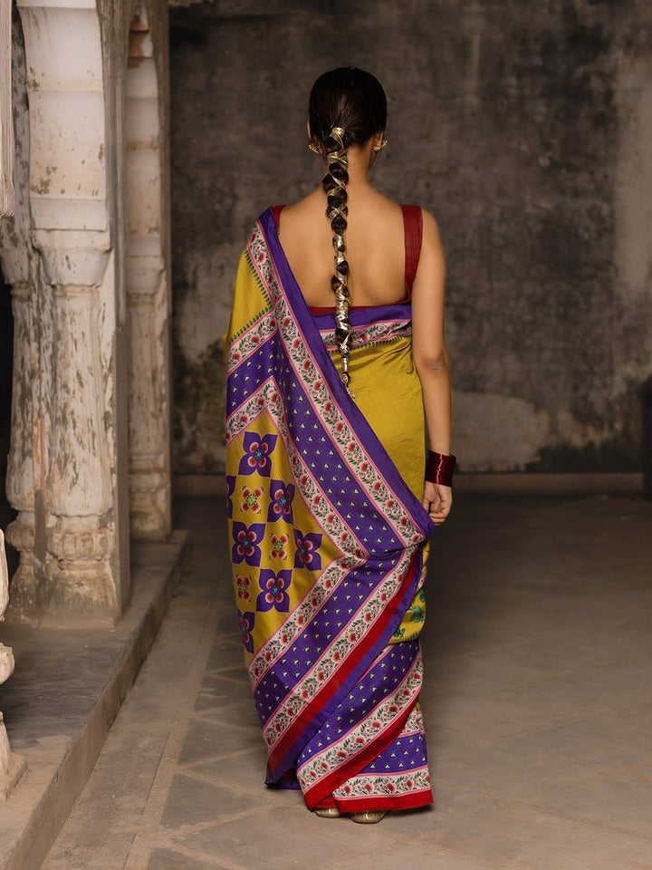 Phool maniyar saree