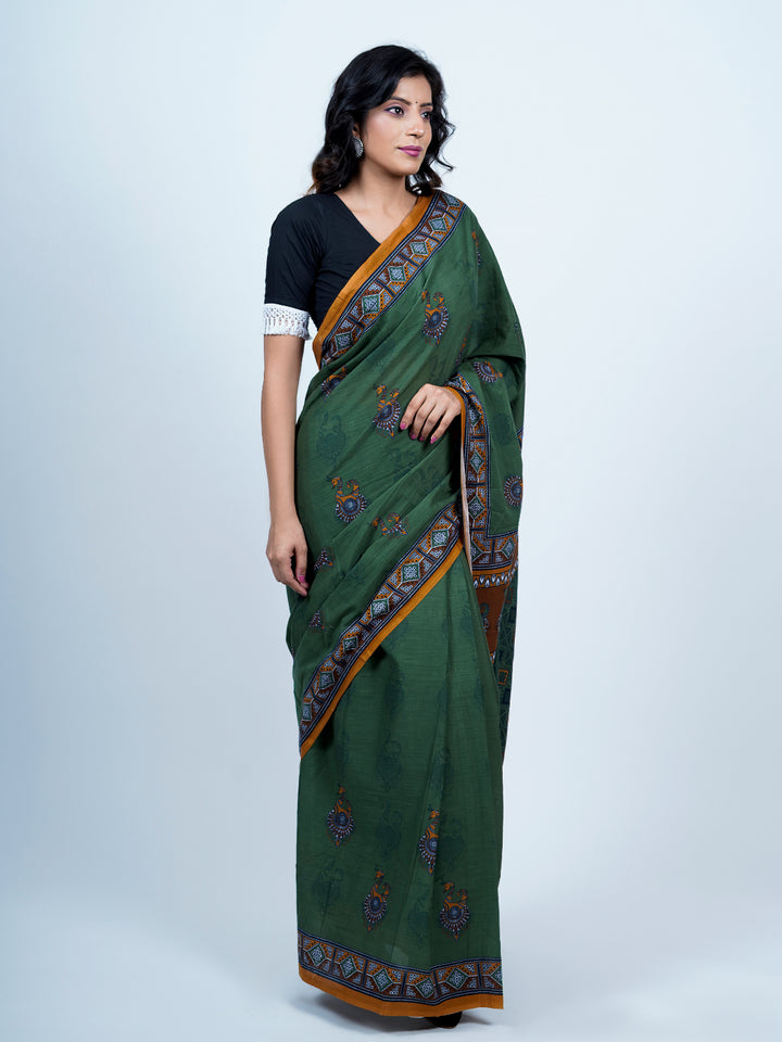 Buta Buti Peacock Ethnic Motifs Printed Pure CottonTasseled Saree