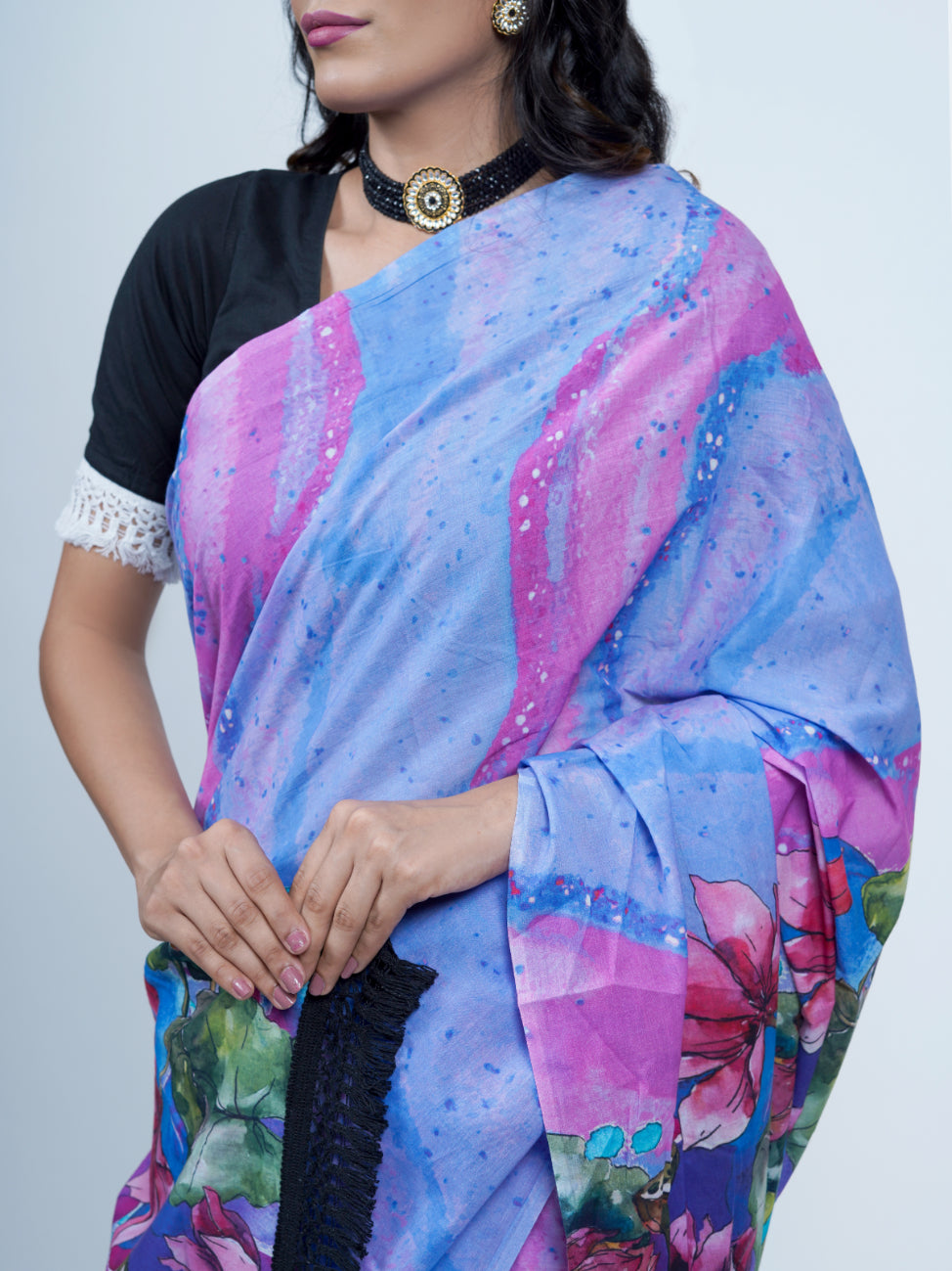 Buta Buti Abstract Water Colour Art Printed Pure Cotton Tasseled Saree