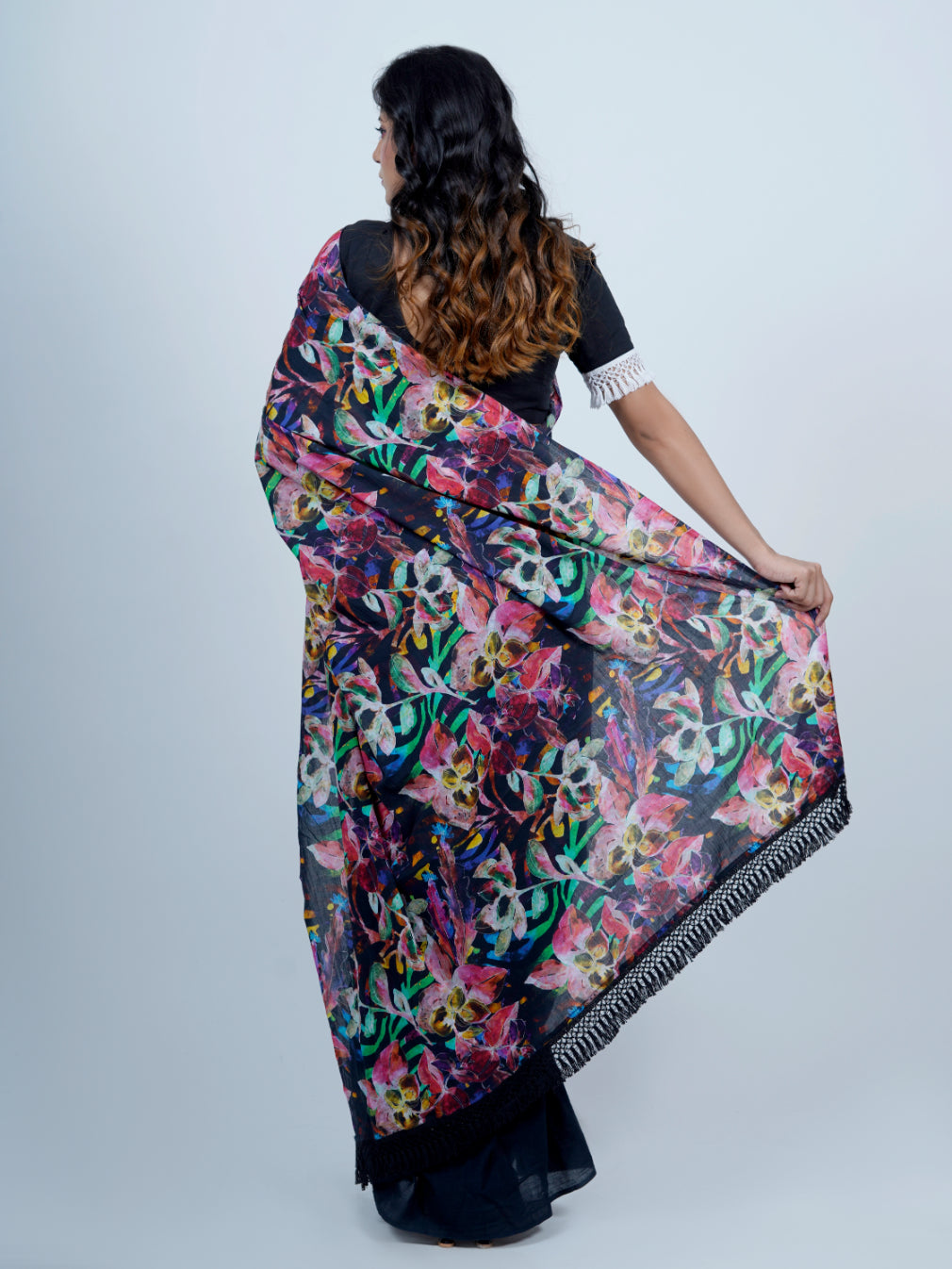 Buta Buti Abstract Water Colour Art Printed Pure Cotton Tasseled Saree