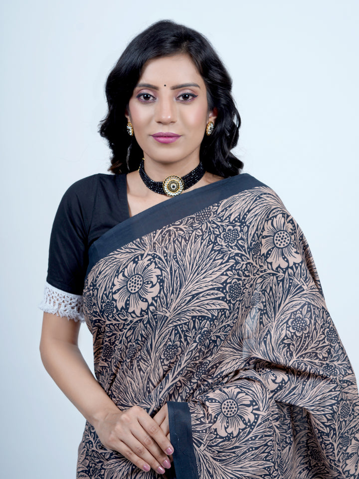 Buta Buti Floral Printed Pure Cotton Tasseled Printed Saree