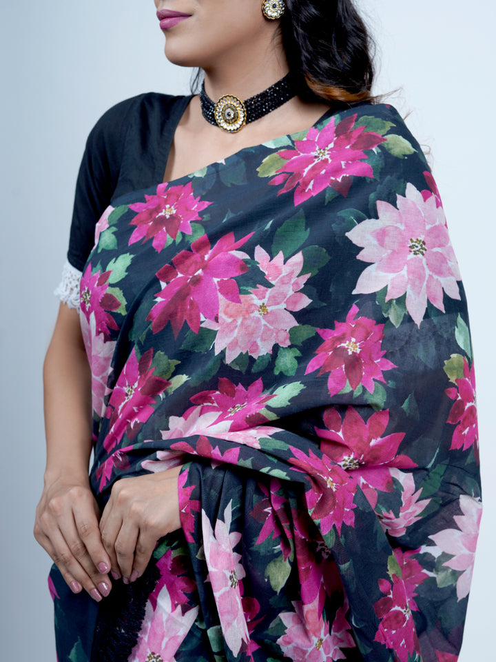 Buta Buti Floral Printed Pure Cotton Tasseled Printed Saree