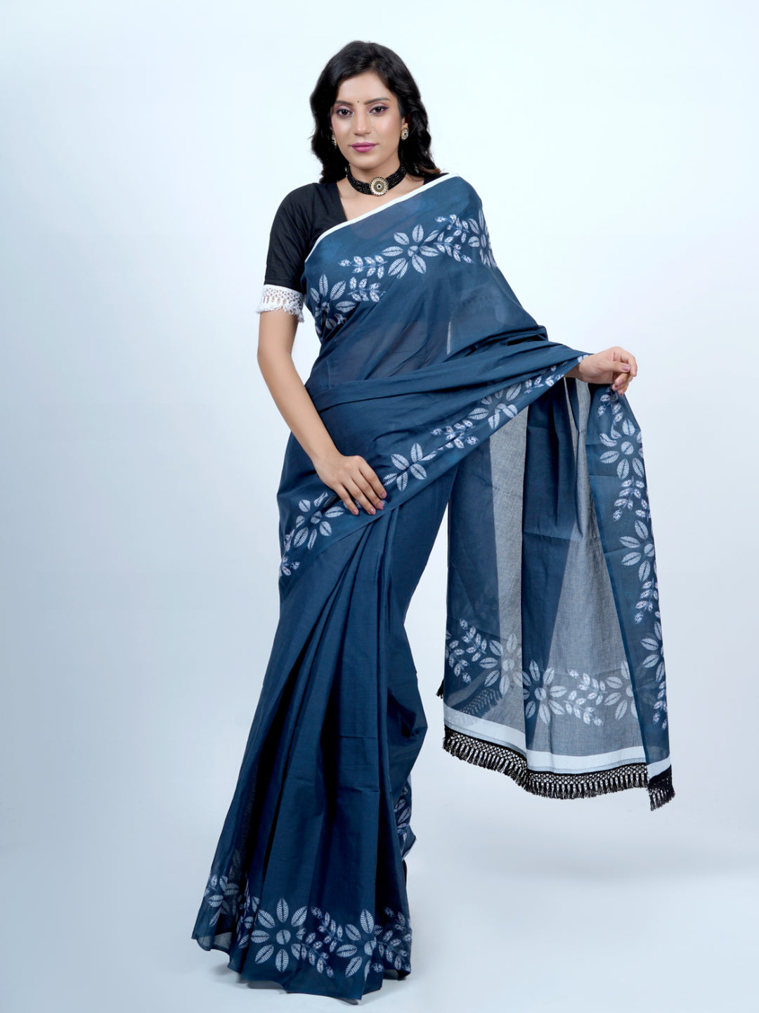 Buta Buti Batik Printed Pure Cotton Tasseles Saree