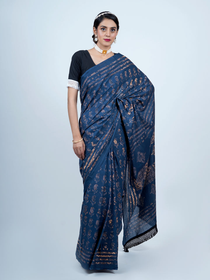 Buta Buti Ethnic Motifs Printed Pure CottonTasseled Saree