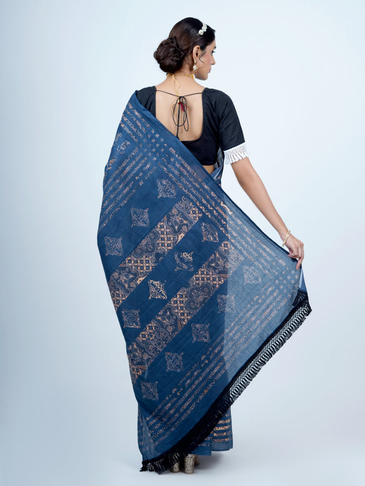 Buta Buti Ethnic Motifs Printed Pure CottonTasseled Saree