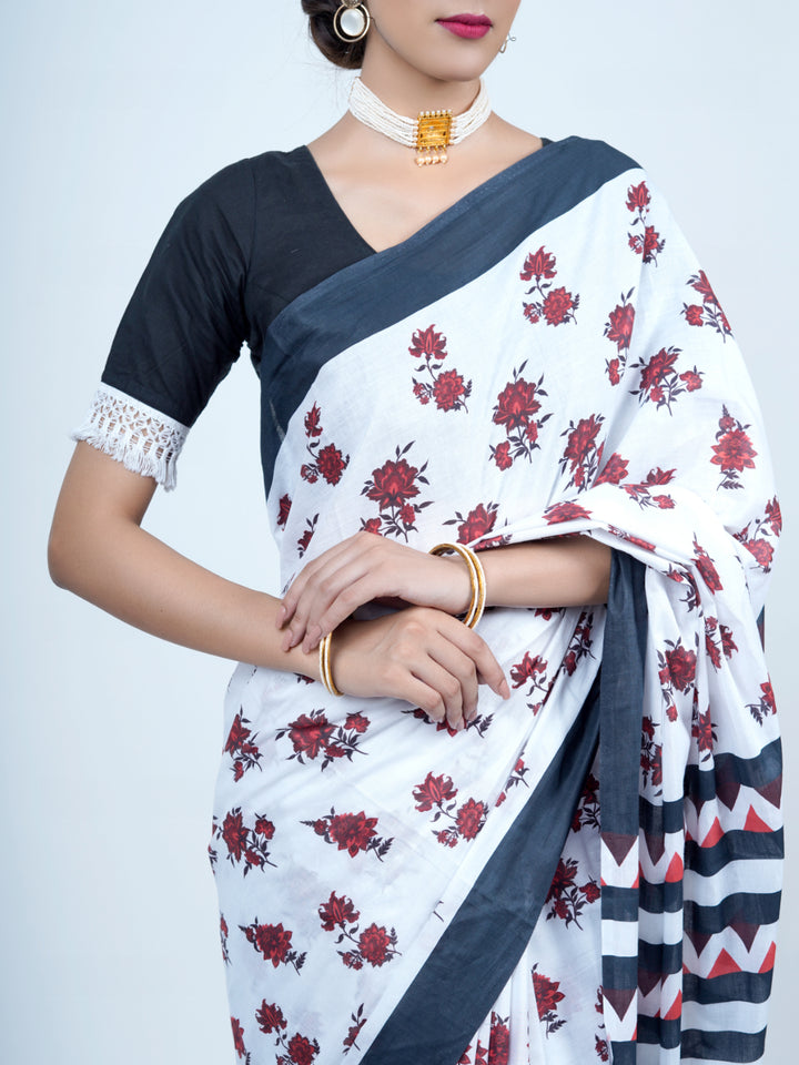 Buta Buti Floral Printed Pure Cotton Tasseled Printed Saree