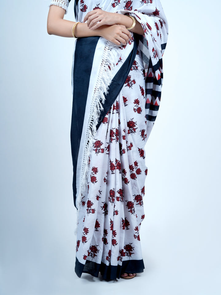 Buta Buti Floral Printed Pure Cotton Tasseled Printed Saree