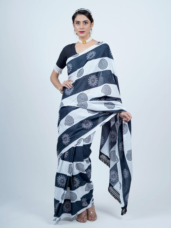 Buta Buti Geometrical Printed Pure Cotton Tasseled Saree