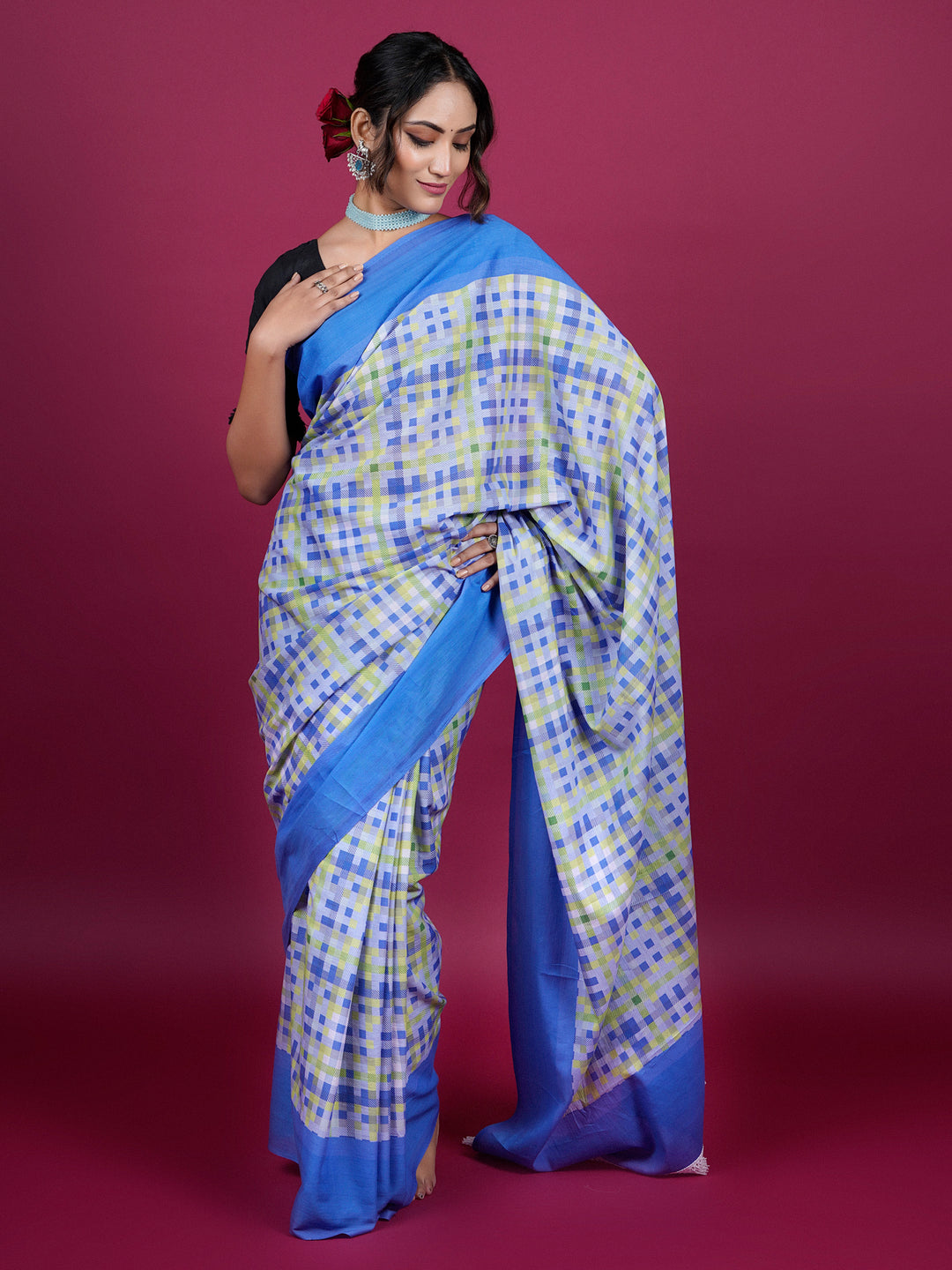 Buta Buti Checked Printed Cotton Saree With Tassels Embellishment