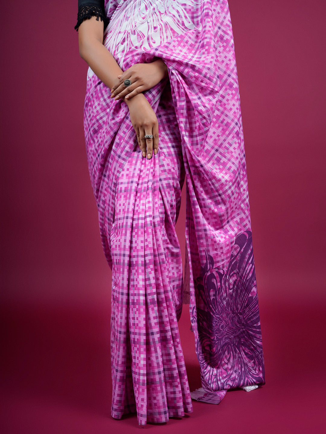 Buta Buti Zig Zag Printed Floral Cotton Saree With Tassels Embellishment