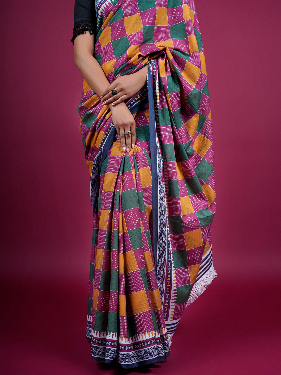 Buta Buti Checked Printed Cotton Saree With Tassels Embellishment