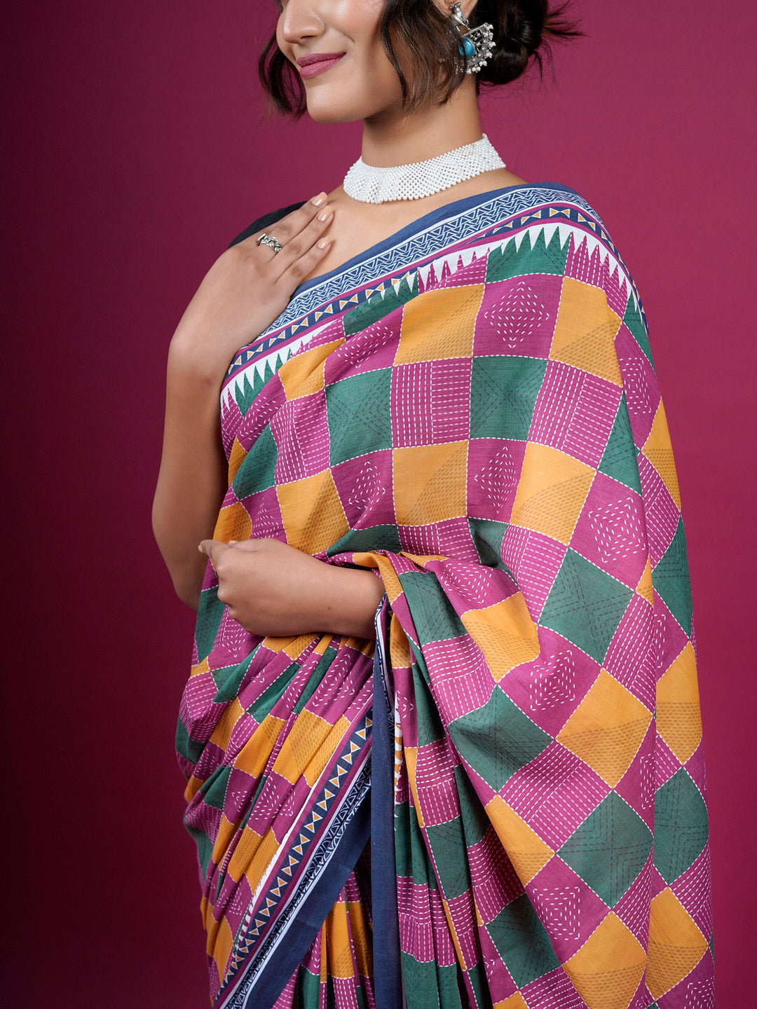 Buta Buti Checked Printed Cotton Saree With Tassels Embellishment