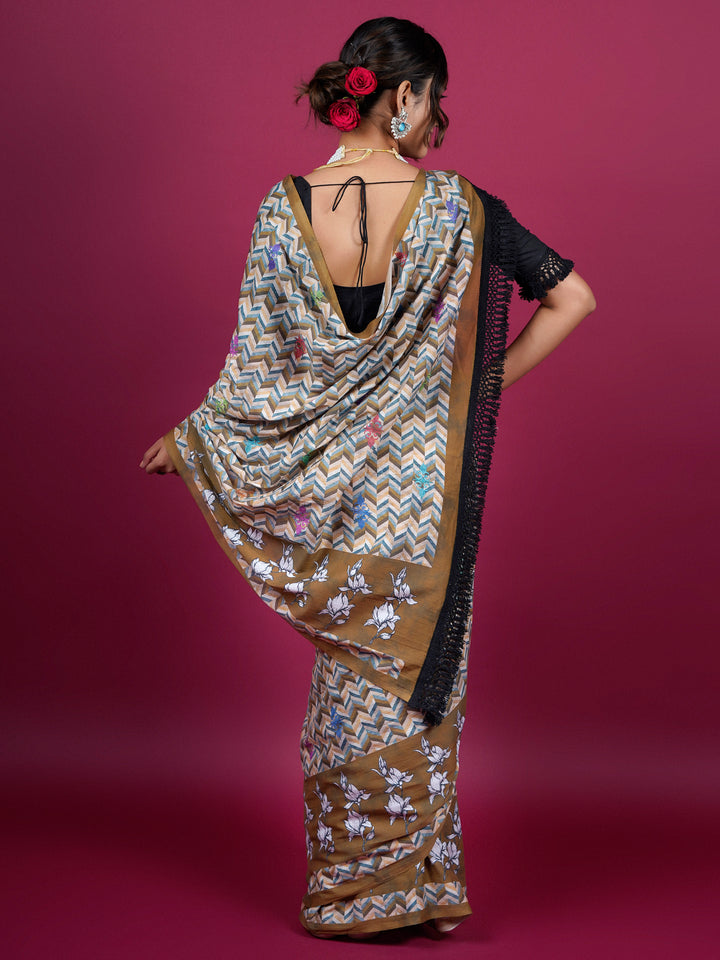 Buta Buti Zig Zag Printed Floral Cotton Saree With Tassels Embellishment