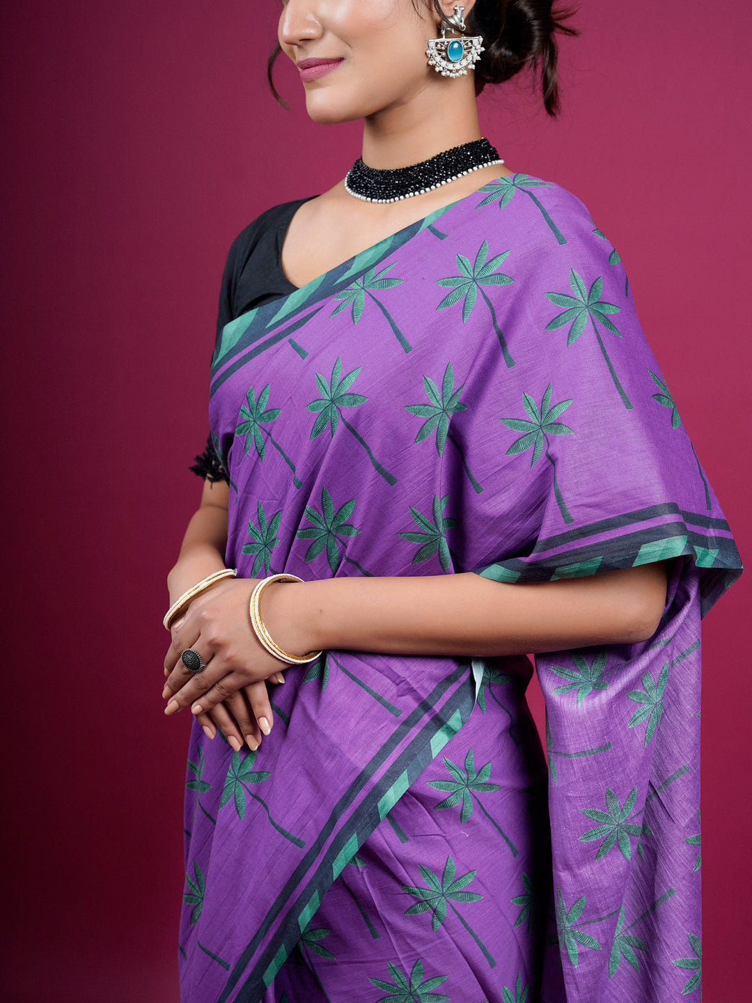 Buta Buti Botanical Printed Cotton Saree With Tassels Embellishment