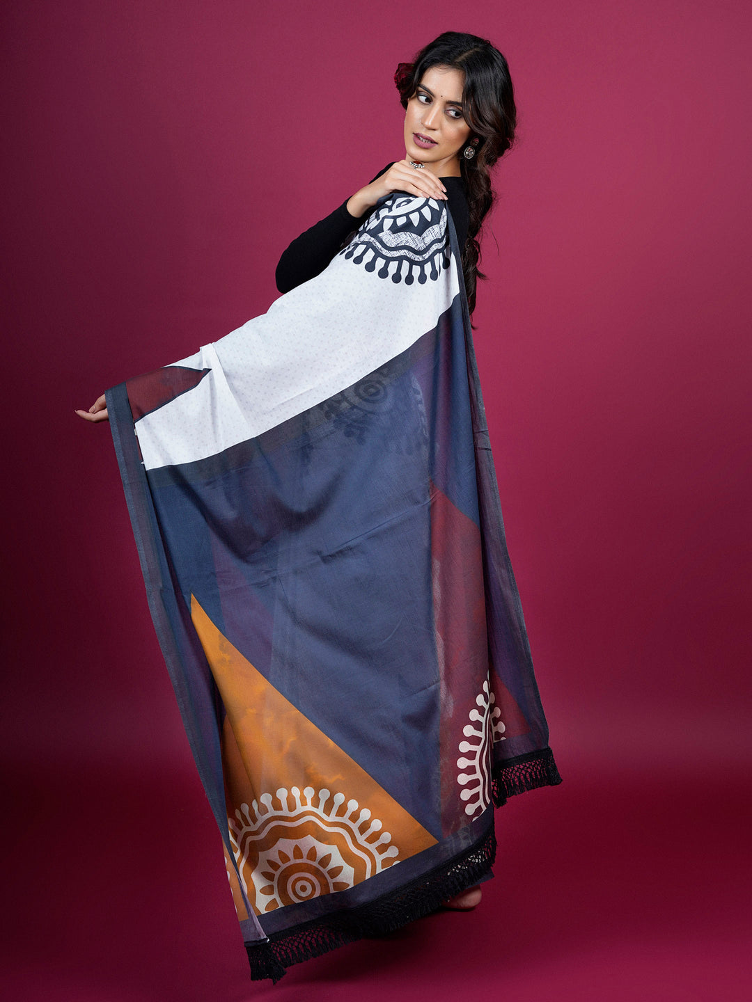 Buta Buti Ethnic Printed Cotton Saree With Tassels Embellishment