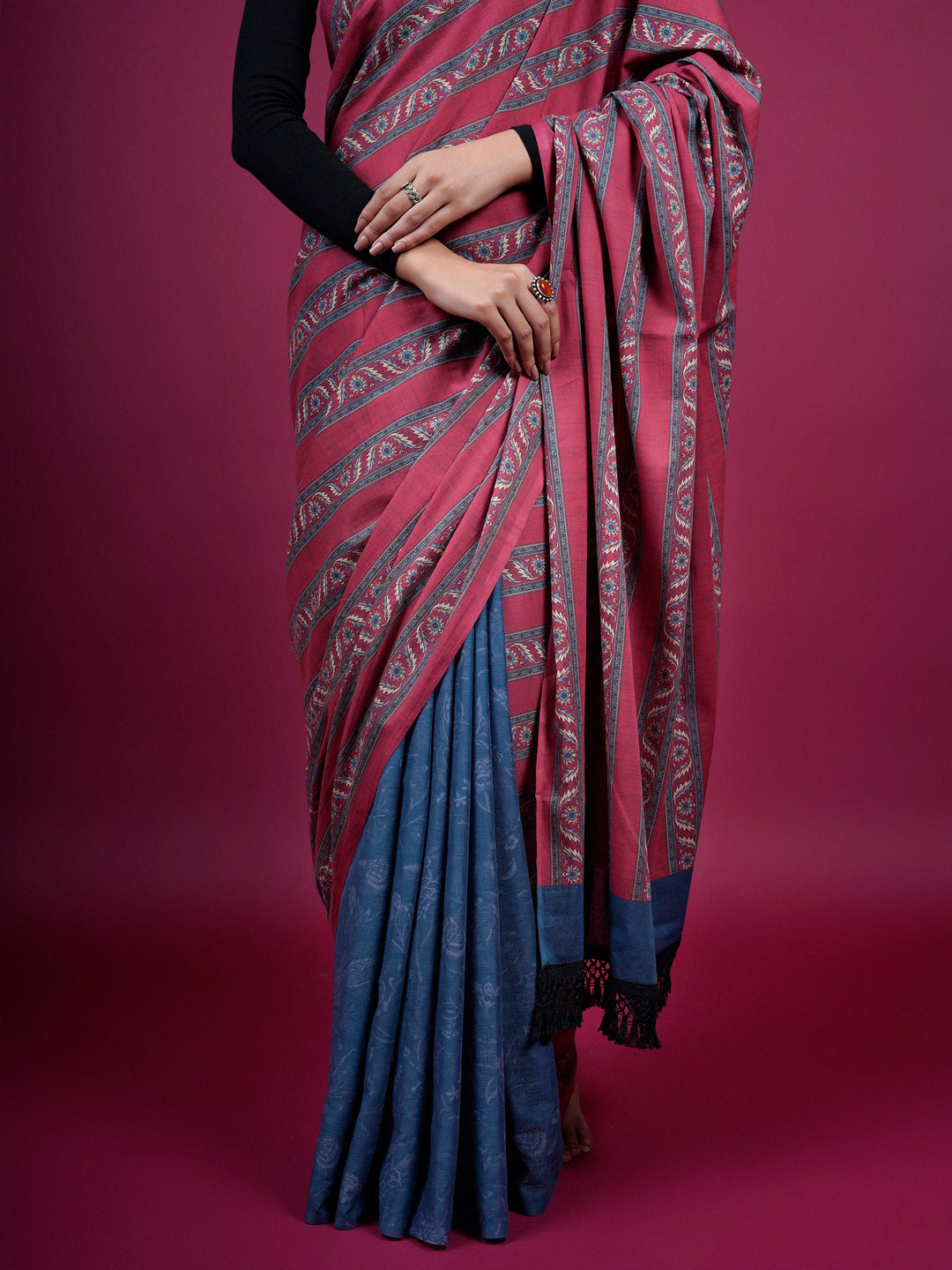 Buta Buti Floral Printed Cotton Saree With Tassels Embellishment