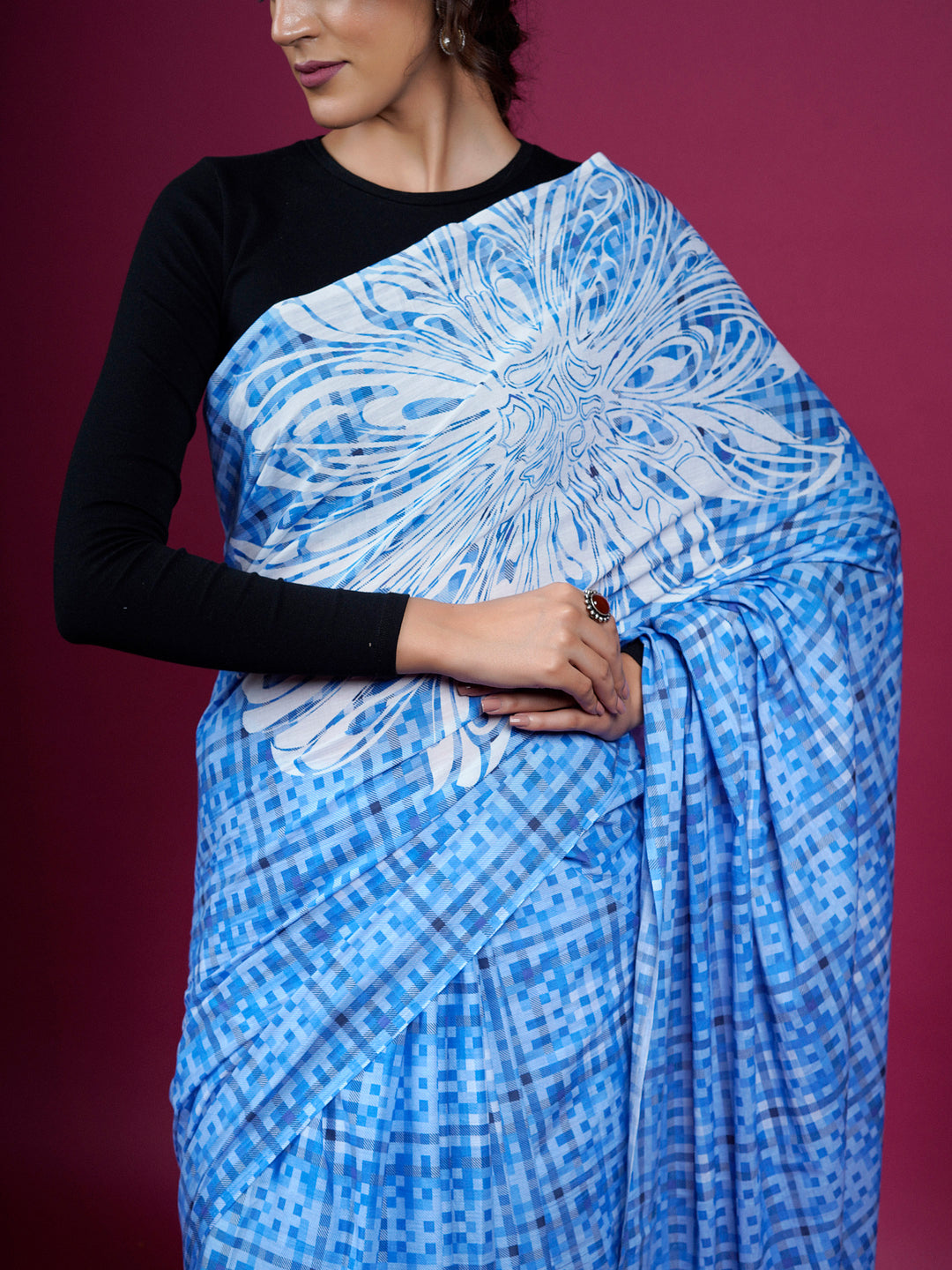 Buta Buti Floral and Pixel Printed Cotton Saree With Tassels Embellishment