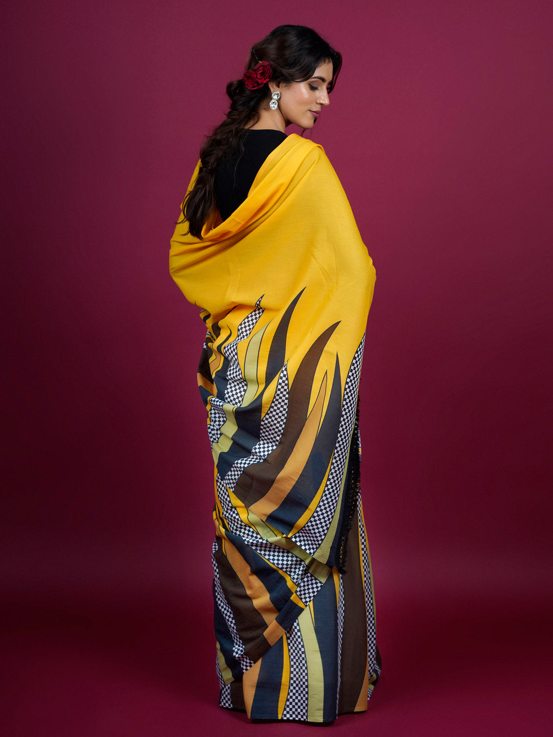 Buta Buti Abstract Printed Cotton Saree With Tassels Embellishment