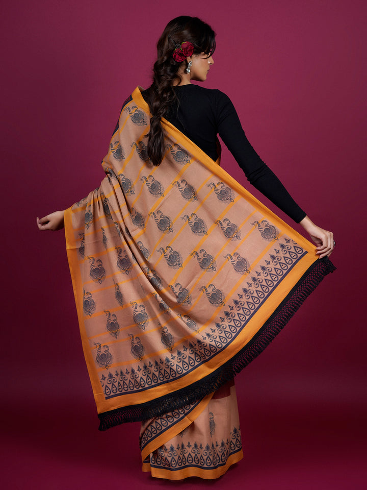 Buta Buti Ethnic Printed Cotton Saree With Tassels Embellishment