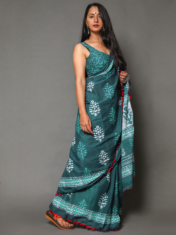 Buta Buti Green Colour Floral Printed Pure Cotton Saree