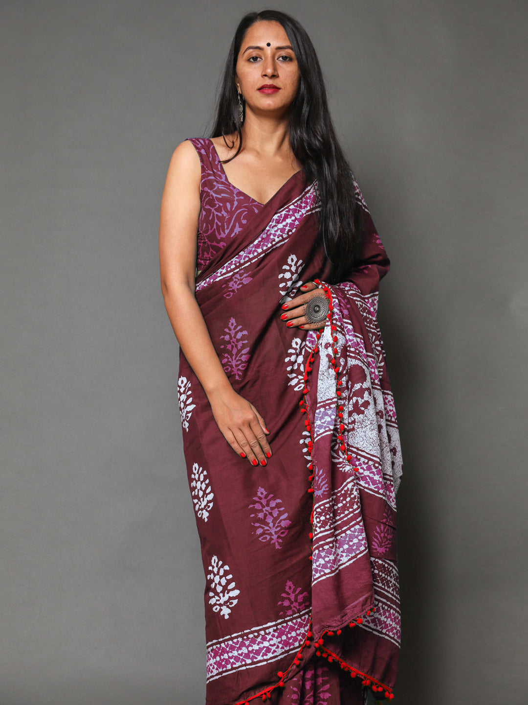 Buta Buti Maroon Colour Floral Printed Pure Cotton Saree