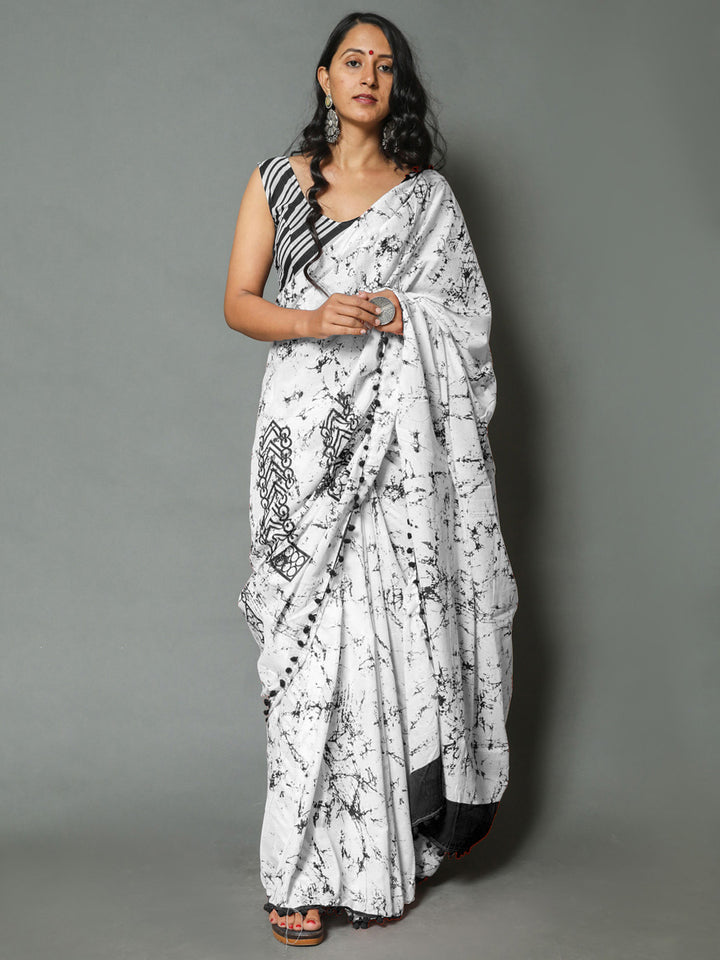 Buta Buti Black Colour Tie and Dye Printed Pure Cotton Saree