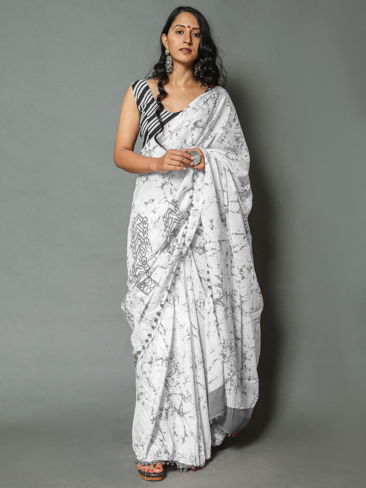 Buta Buti Grey Colour Tie and Dye Printed Pure Cotton Saree