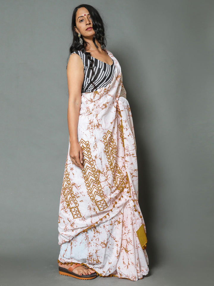 Buta Buti Olive Colour Tie and Dye Printed Pure Cotton Saree